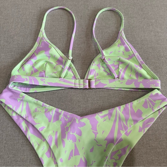 Kulani kinis bikini set size large - Picture 2 of 3